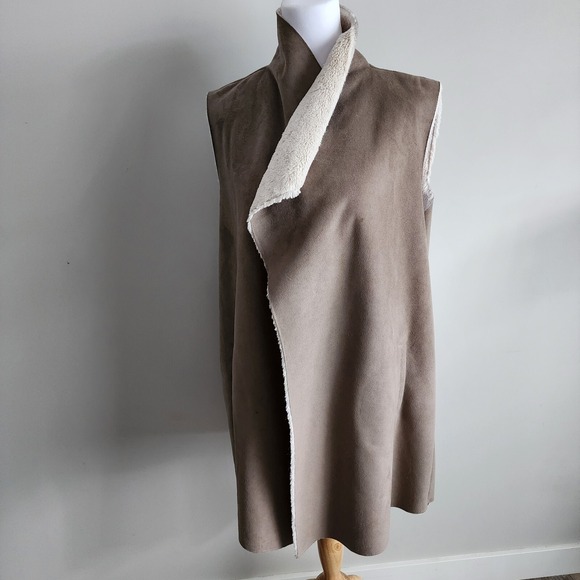 Vegan Suede Vest Womens Large Sherpa‎ Faux Sleeveless Jacket Wrap Boho Ethical - Picture 3 of 16